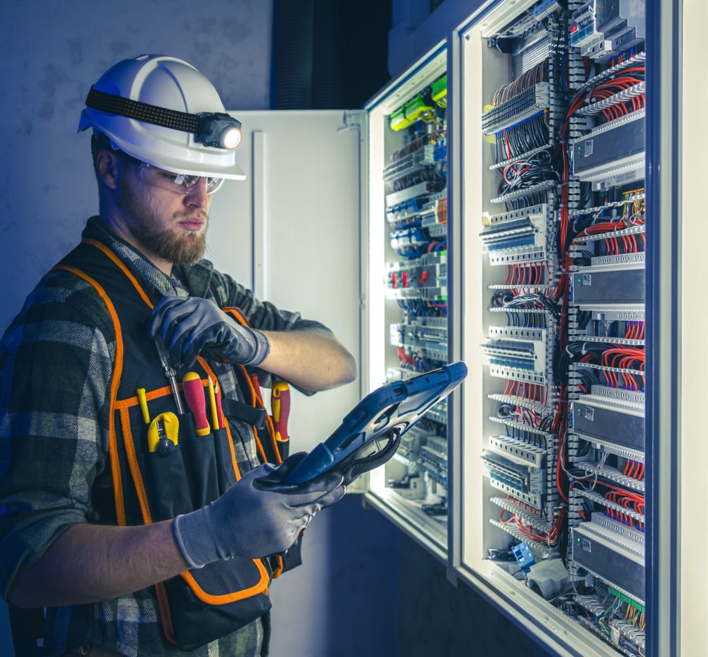 Electrical Contractors in Dubai